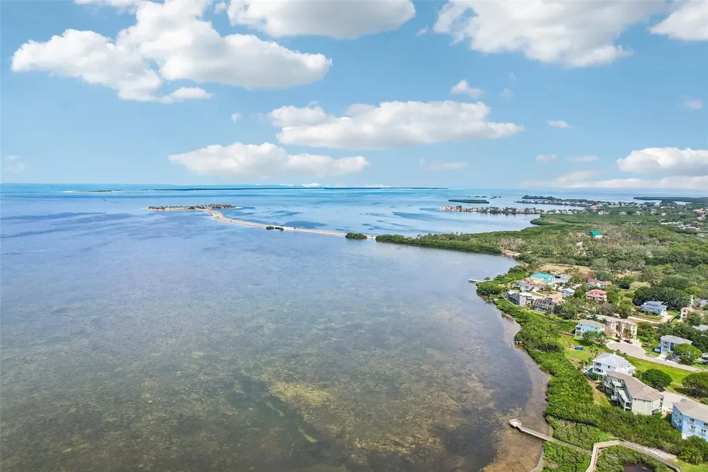 505 Windrush Bay Drive Tarpon Springs FL 34689