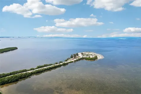 505 Windrush Bay Drive Tarpon Springs FL 34689