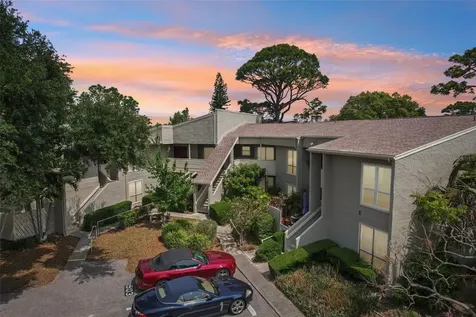 505 Windrush Bay Drive Tarpon Springs FL 34689