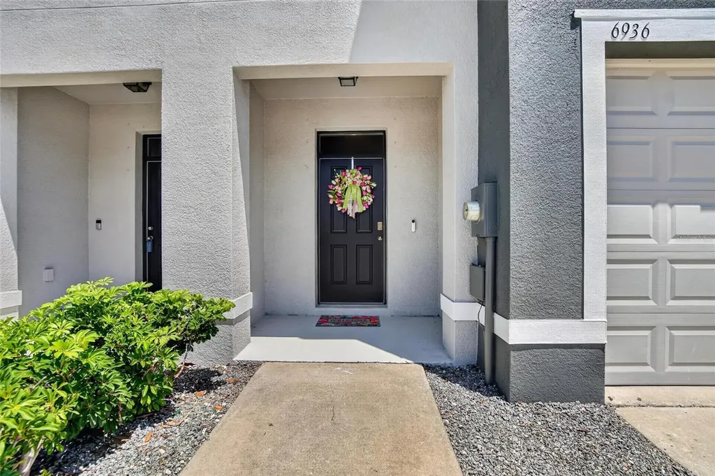 6936 Breezy Palm Drive Riverview FL 33578