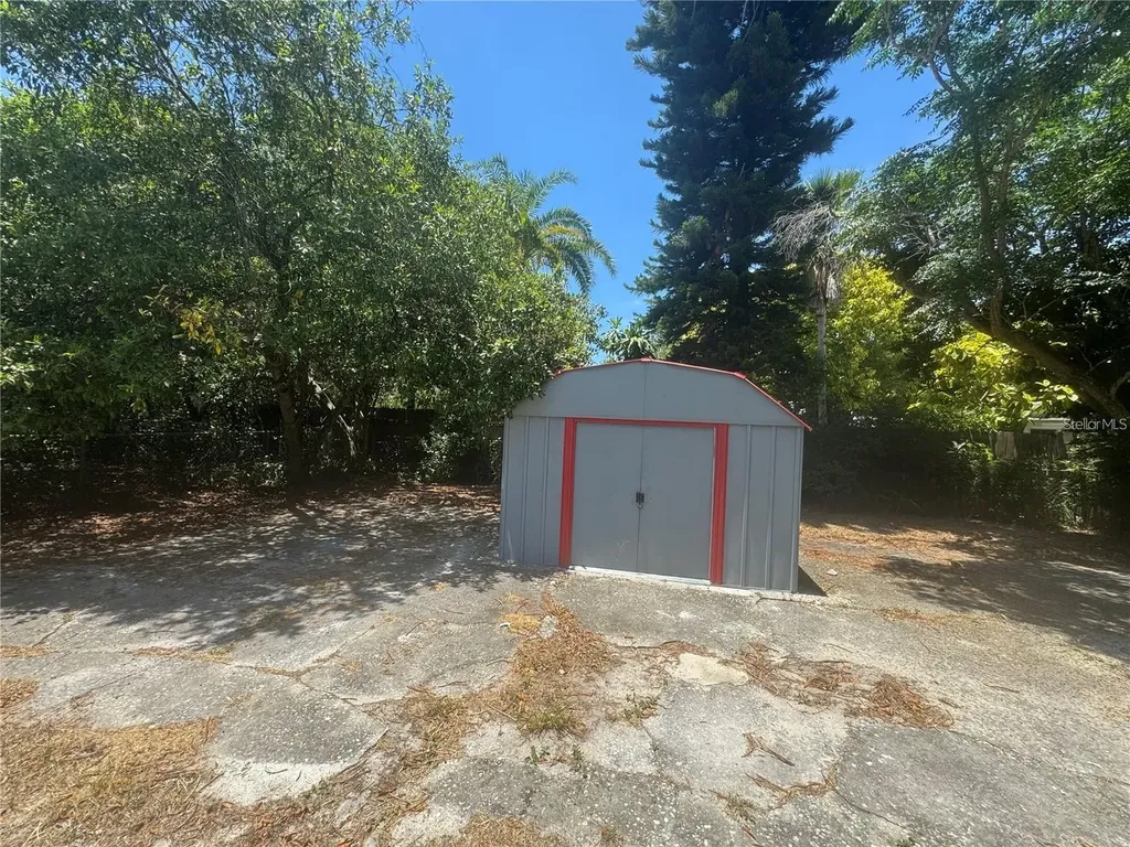 1539 Roselawn Street SW Winter Haven FL 33880