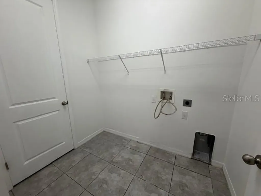 998 Grand Hilltop Apopka FL 32703