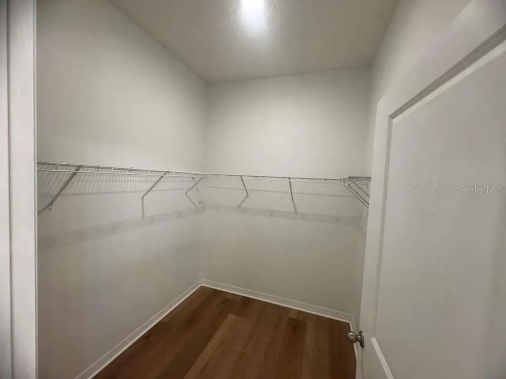 998 Grand Hilltop Apopka FL 32703
