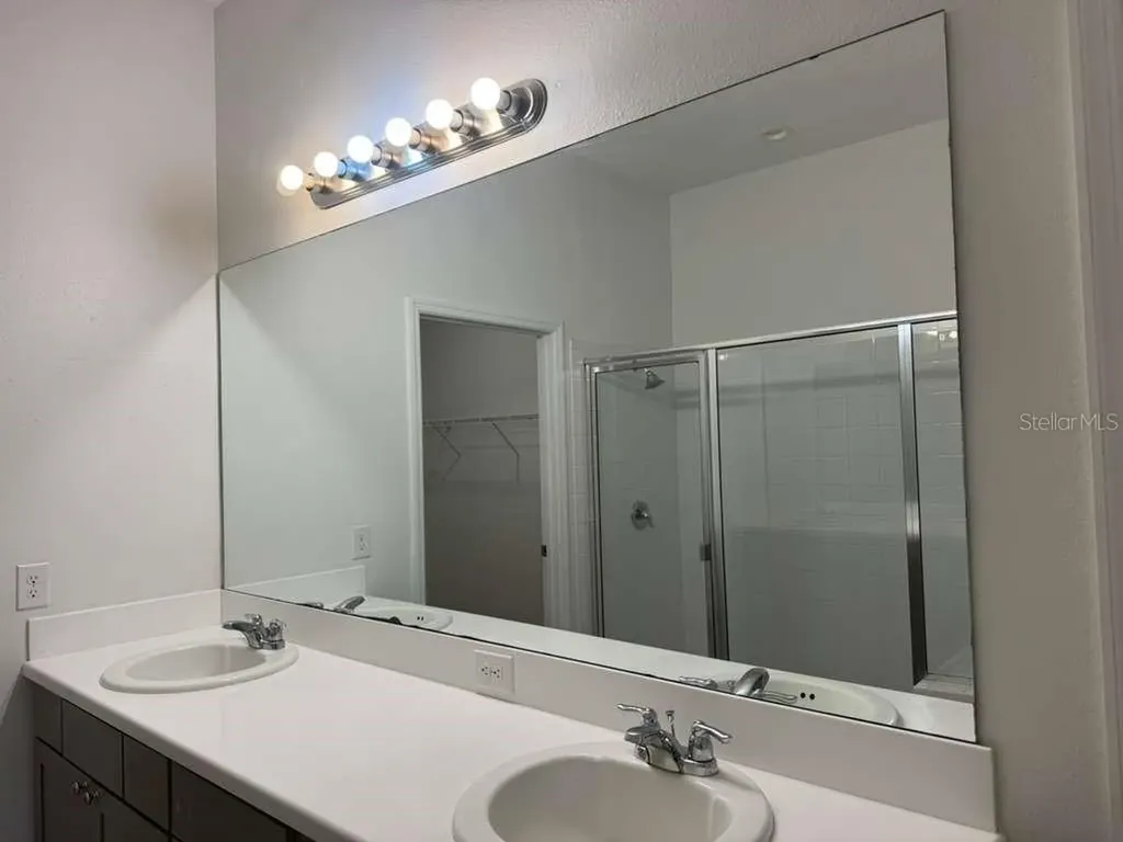 998 Grand Hilltop Apopka FL 32703