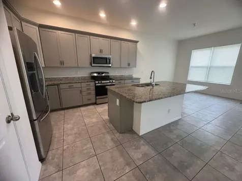 998 Grand Hilltop Apopka FL 32703