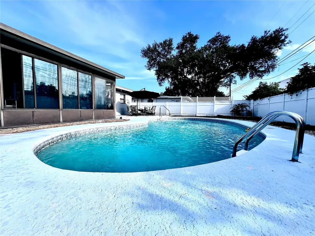 12314 106th Street Largo FL 33773