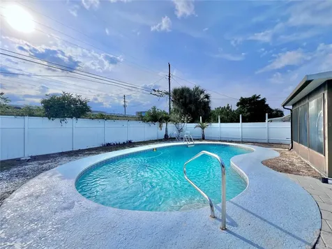 12314 106th Street Largo FL 33773