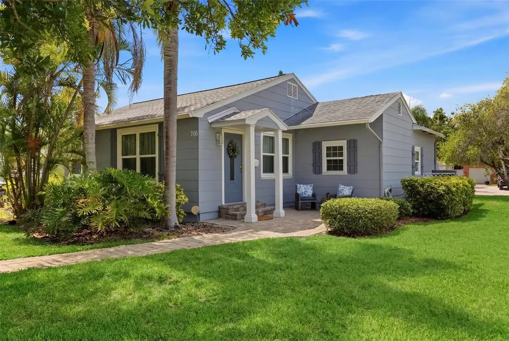 706 39th Avenue NE St Petersburg FL 33703