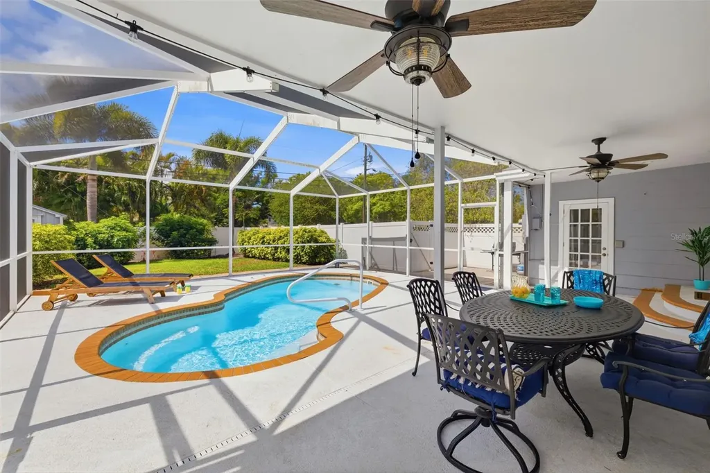 706 39th Avenue NE St Petersburg FL 33703