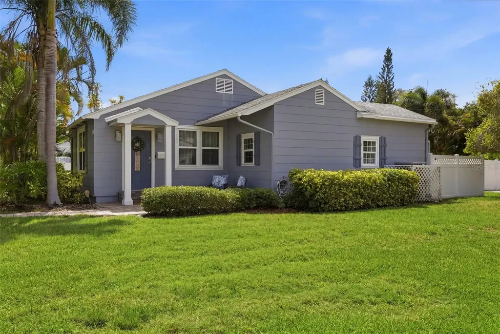 706 39th Avenue NE St Petersburg FL 33703