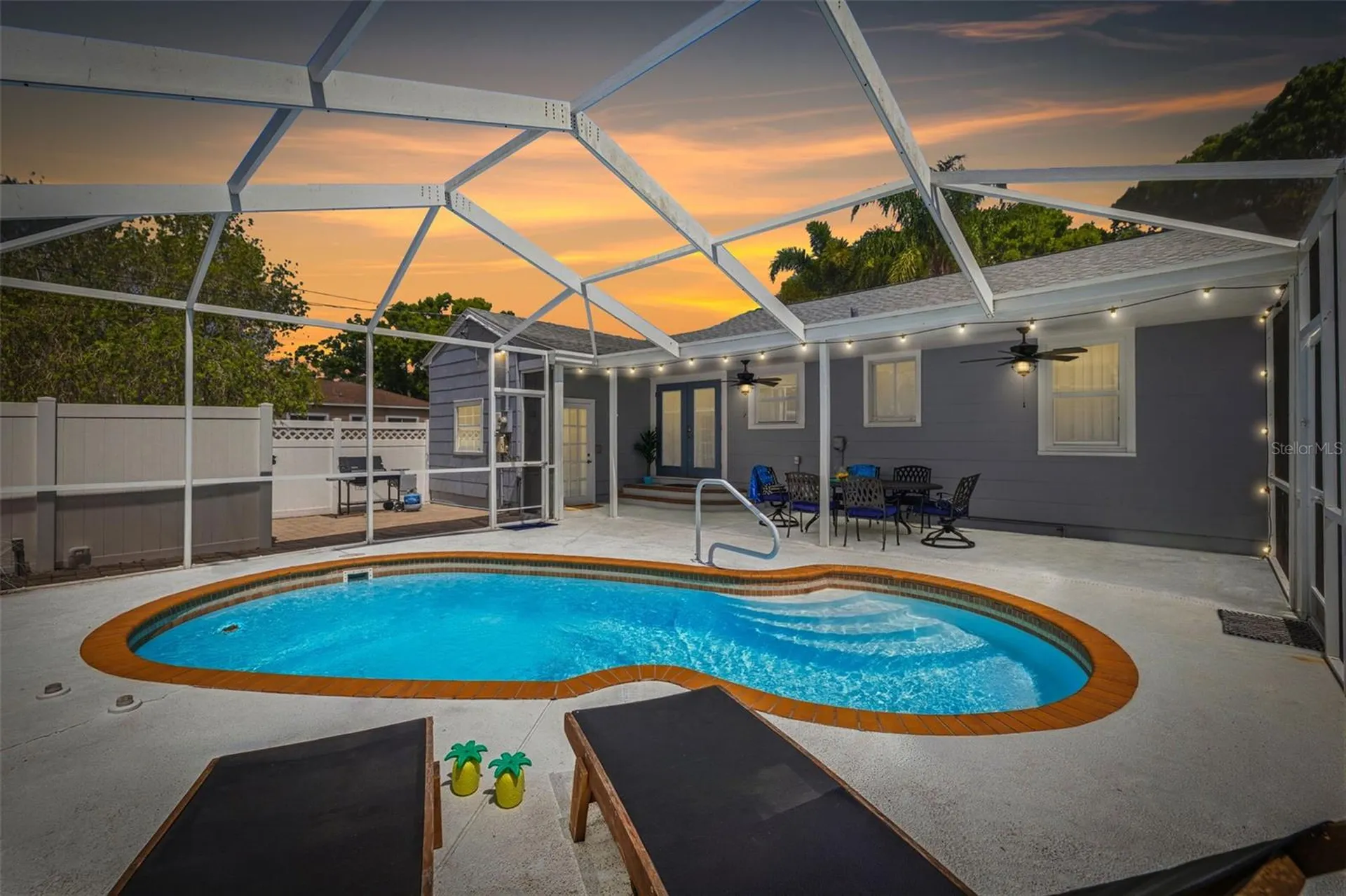 706 39th Avenue NE St Petersburg FL 33703