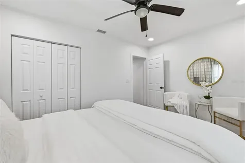 706 39th Avenue NE St Petersburg FL 33703
