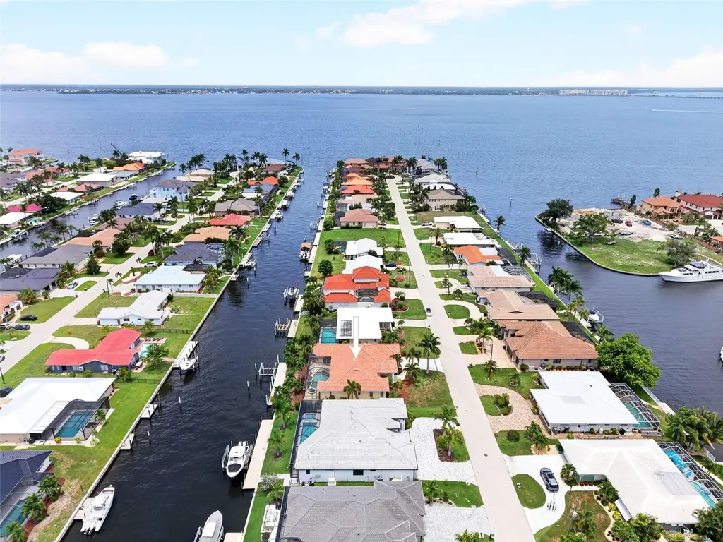 2260 Palm Tree Drive Punta Gorda FL 33950
