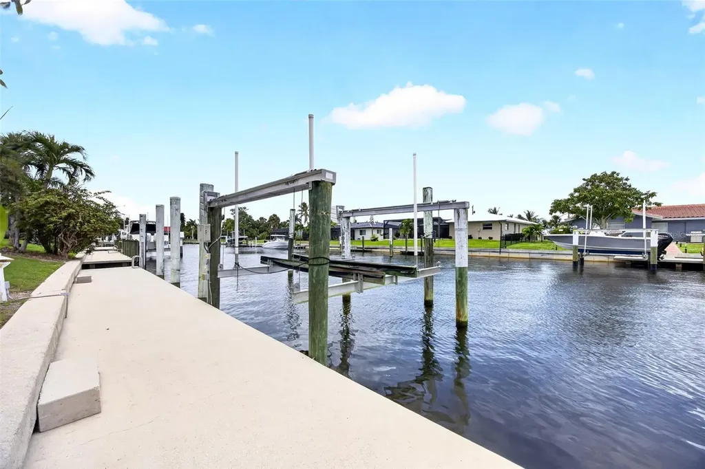 2260 Palm Tree Drive Punta Gorda FL 33950
