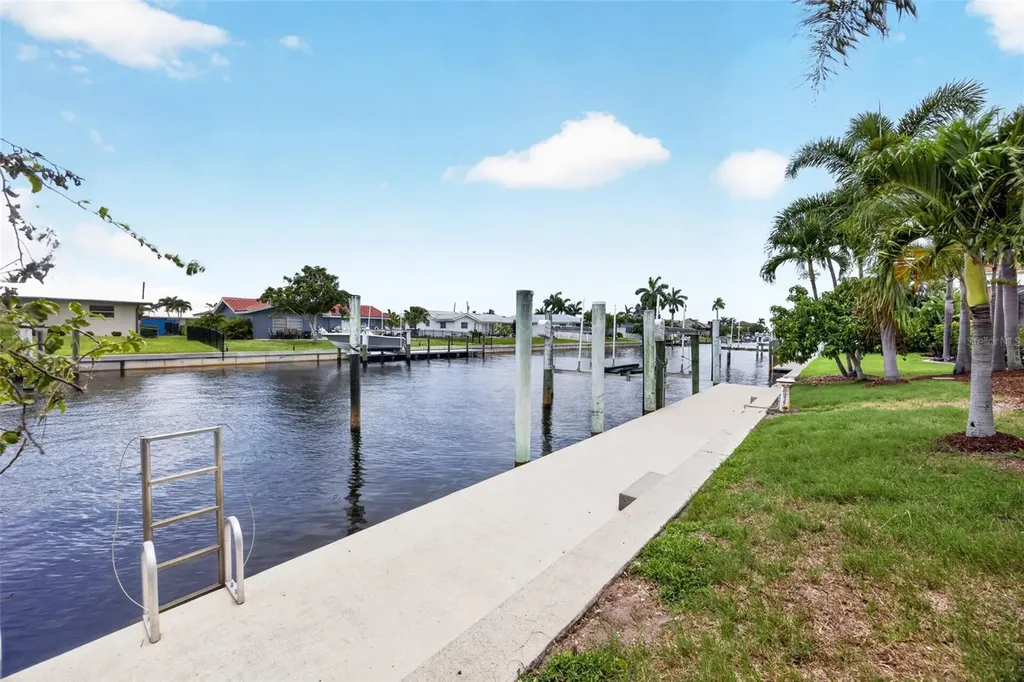 2260 Palm Tree Drive Punta Gorda FL 33950