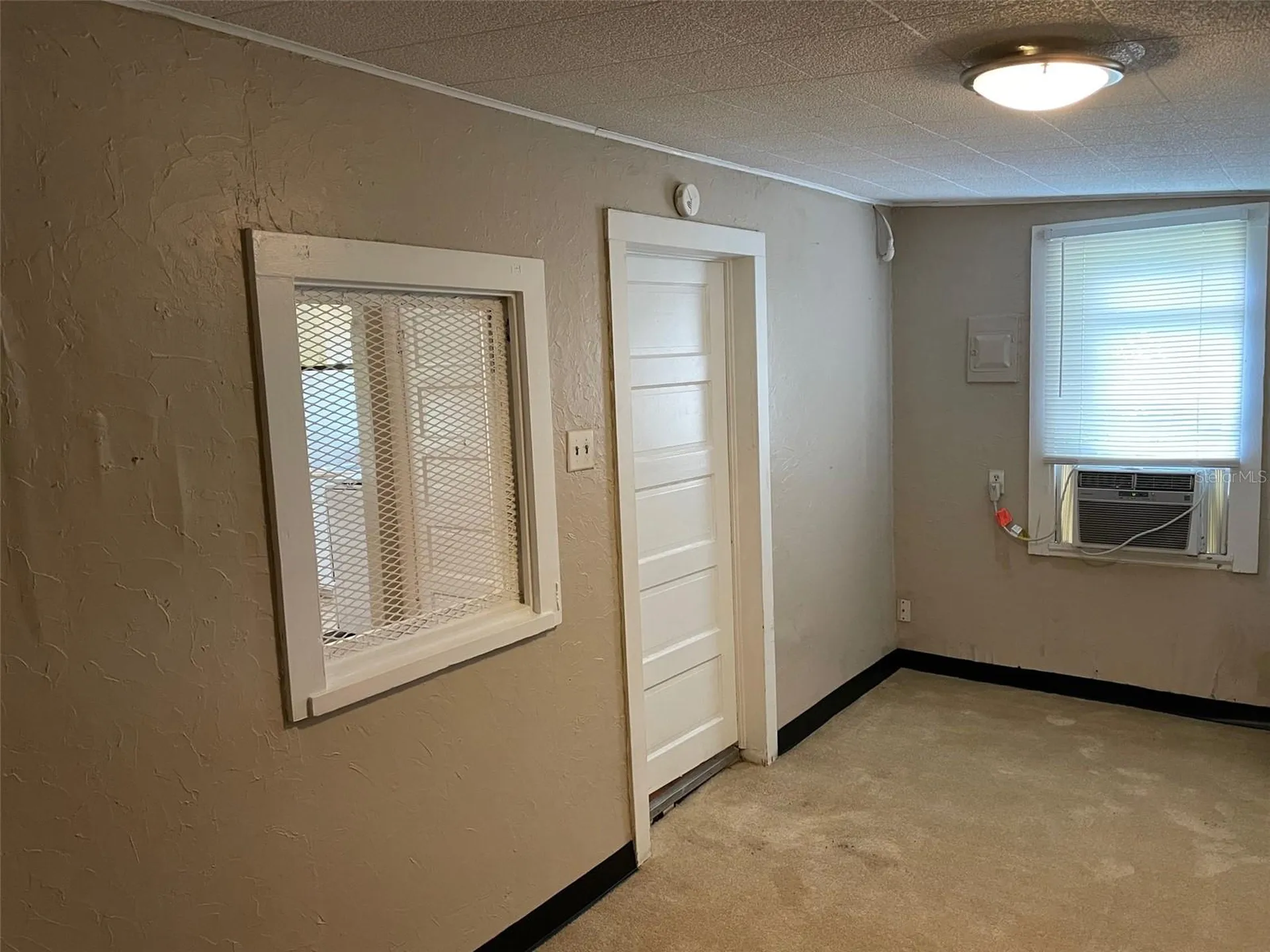 1648 27th Avenue N St Petersburg FL 33713