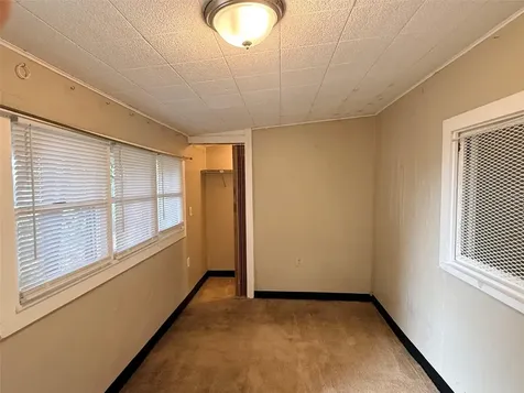 1648 27th Avenue N St Petersburg FL 33713