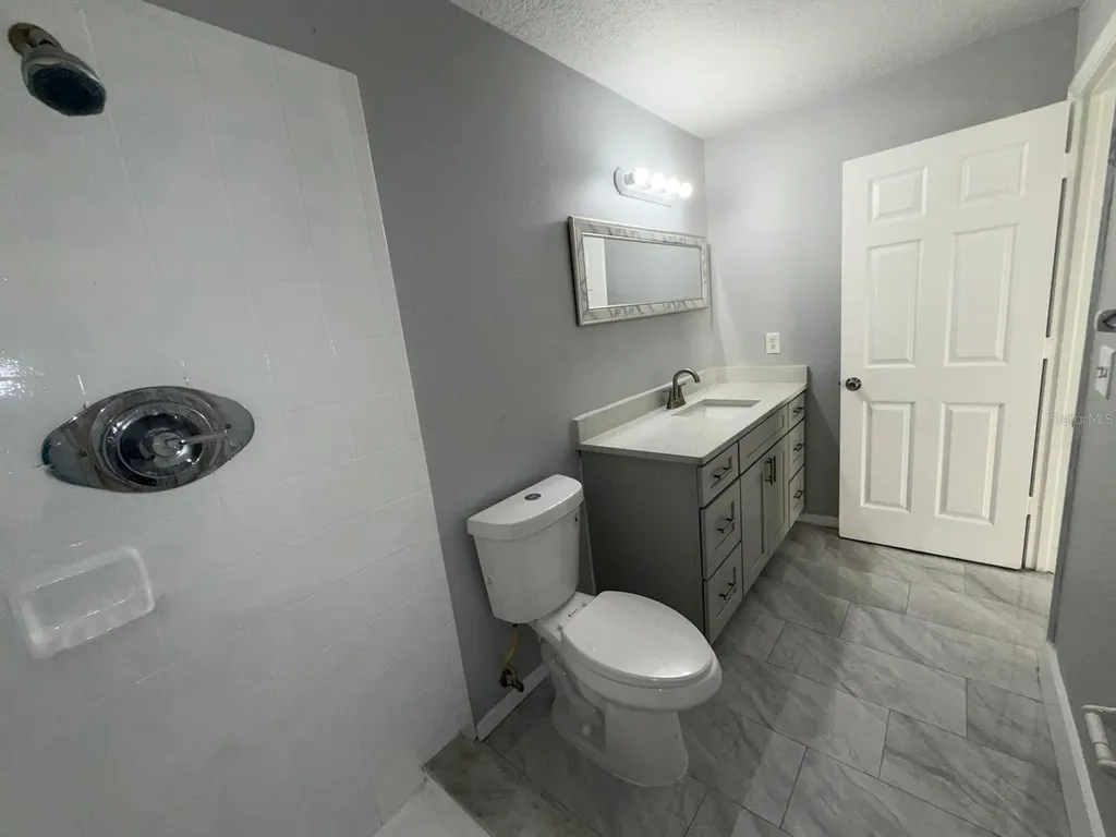 8539 N Hyaleah Road Tampa FL 33617