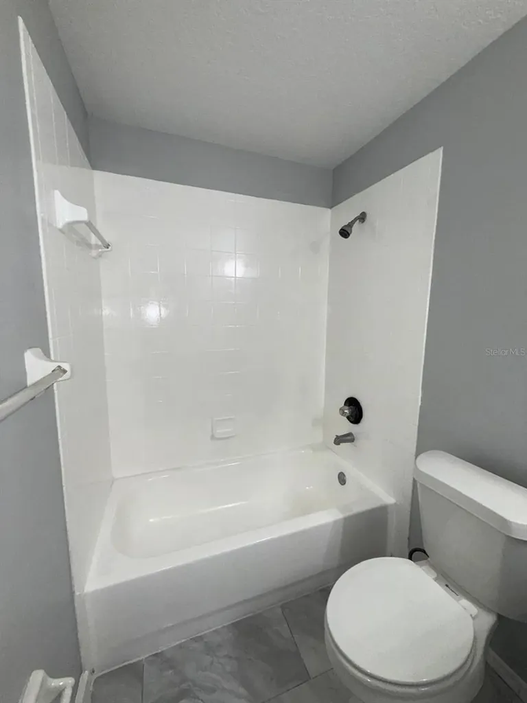 8539 N Hyaleah Road Tampa FL 33617