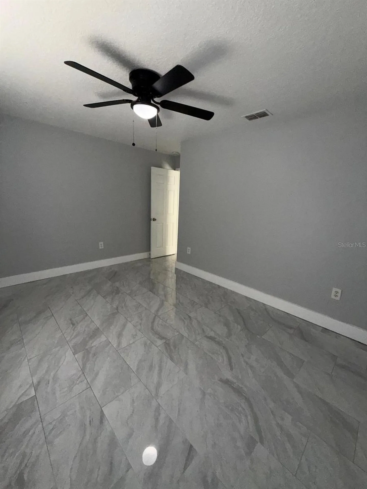 8539 N Hyaleah Road Tampa FL 33617