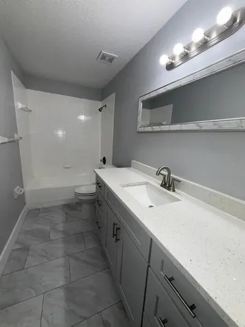 8539 N Hyaleah Road Tampa FL 33617