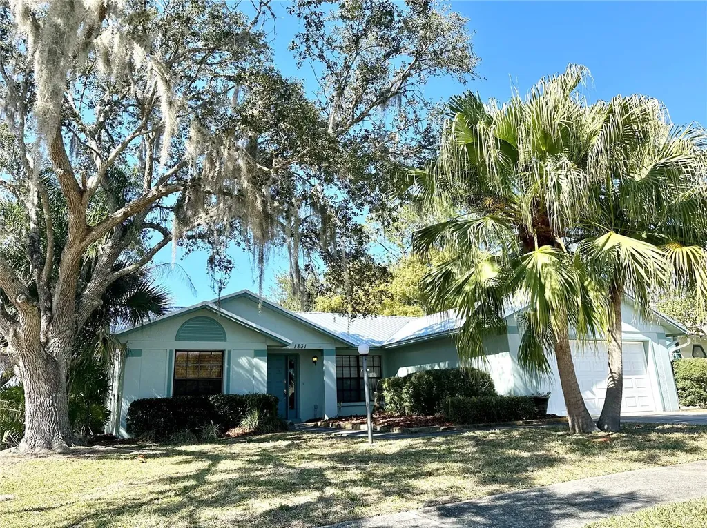 1831 Twisting Lane Wesley Chapel FL 33543