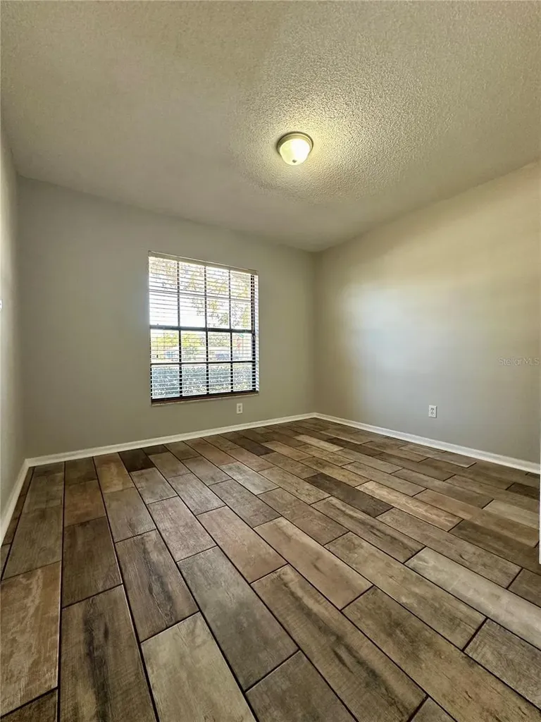 1831 Twisting Lane Wesley Chapel FL 33543