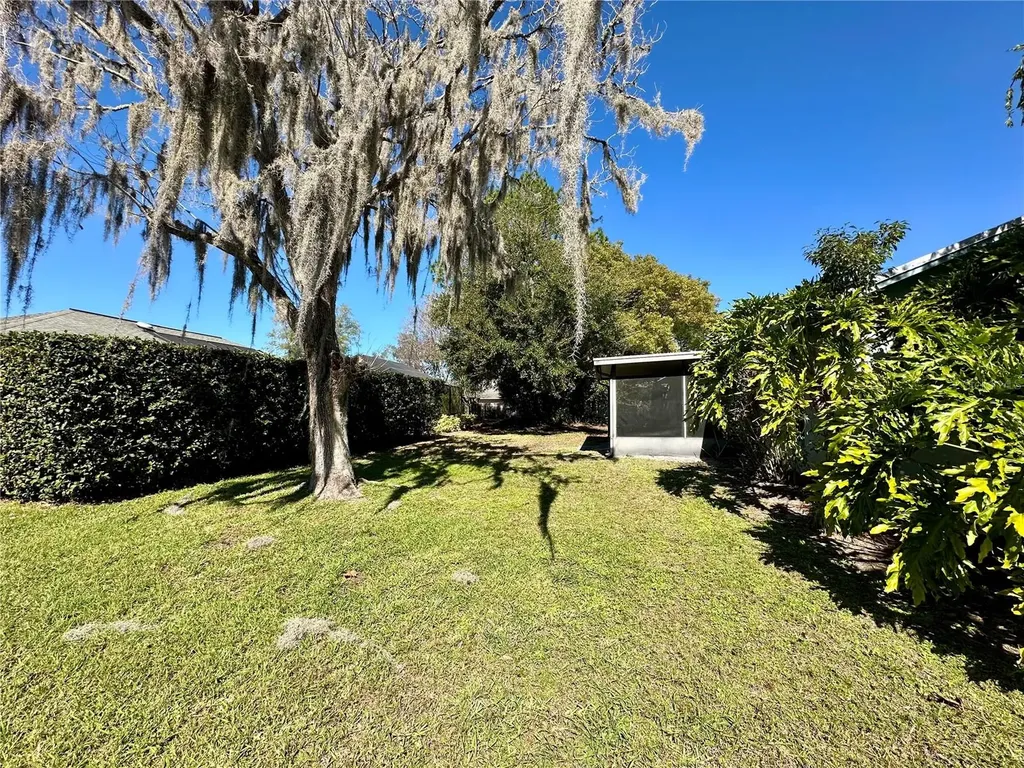 1831 Twisting Lane Wesley Chapel FL 33543