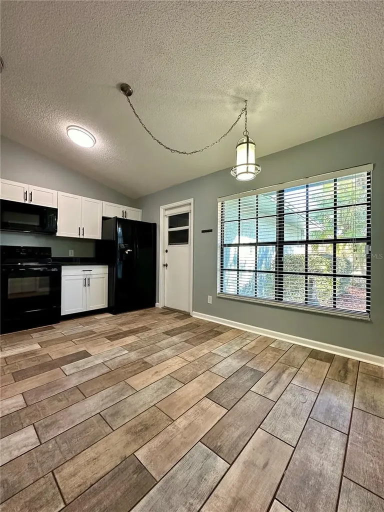 1831 Twisting Lane Wesley Chapel FL 33543