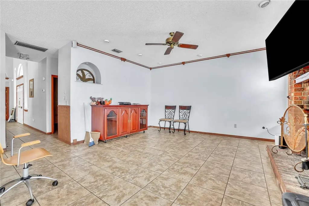 13 Bass Lake Drive Debary FL 32713