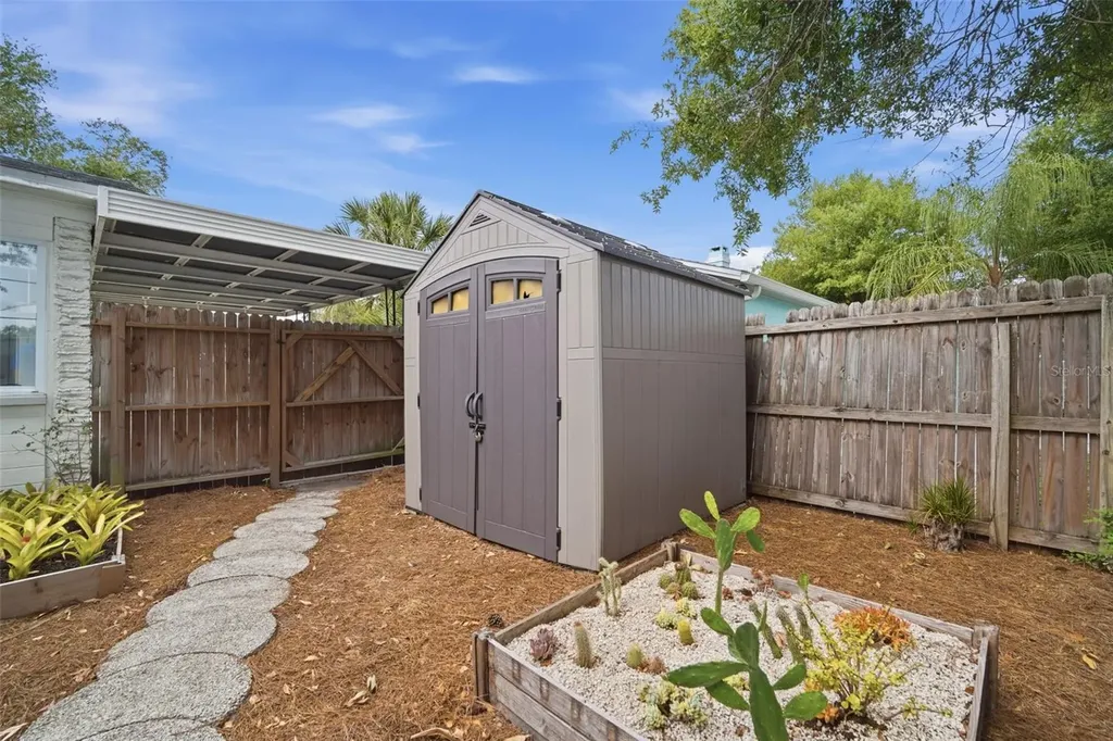 3521 W Mcelroy Avenue Tampa FL 33611