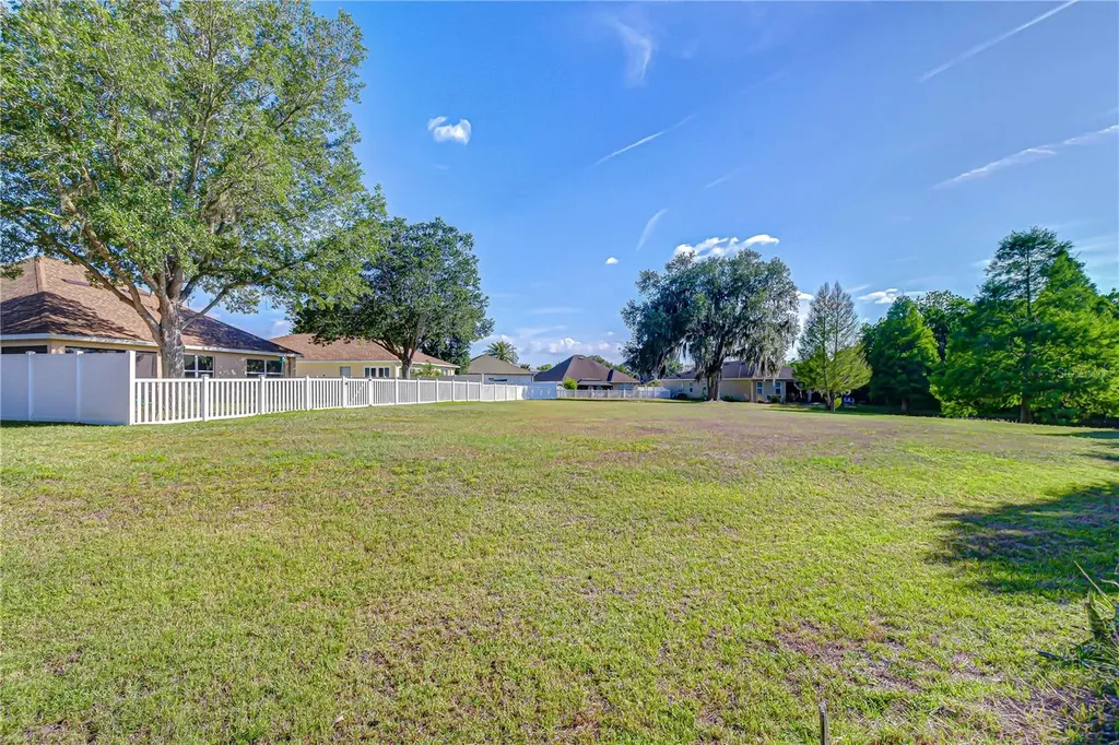 6252 Twin Bridges Drive Zephyrhills FL 33541