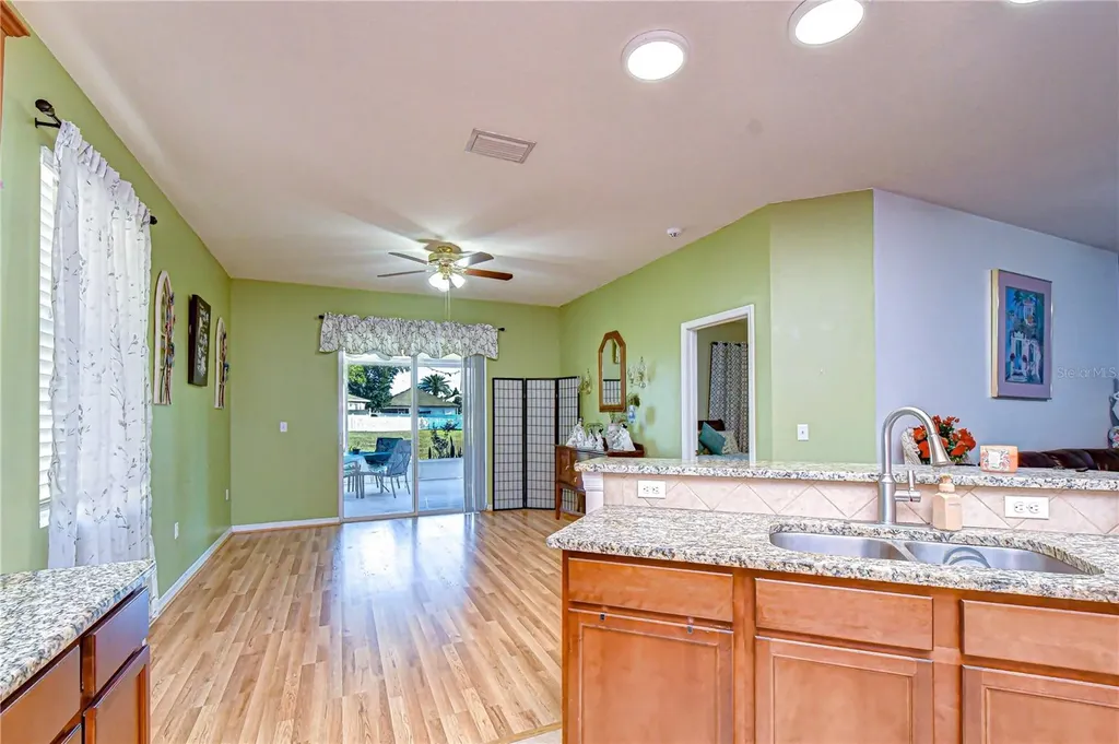 6252 Twin Bridges Drive Zephyrhills FL 33541