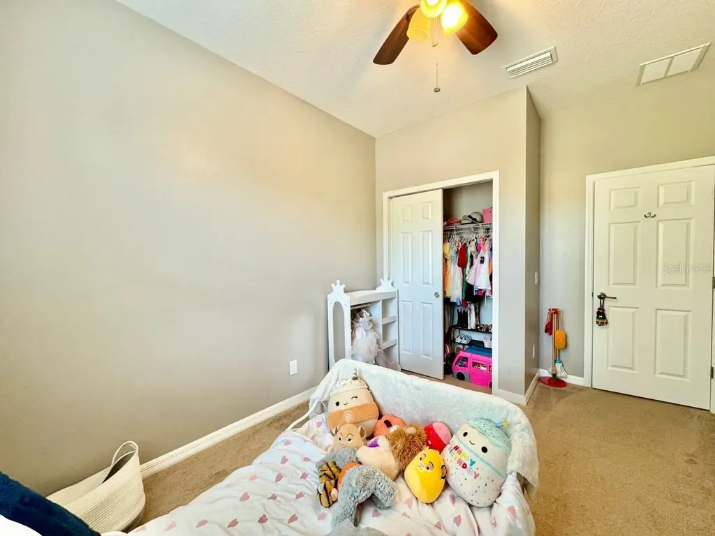 5105 Oakline View Drive Lithia FL 33547