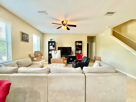 5105 Oakline View Drive Lithia FL 33547
