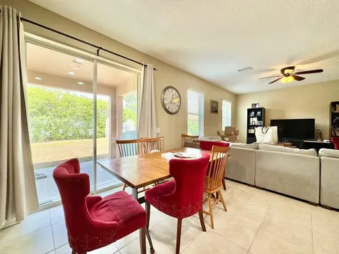 5105 Oakline View Drive Lithia FL 33547