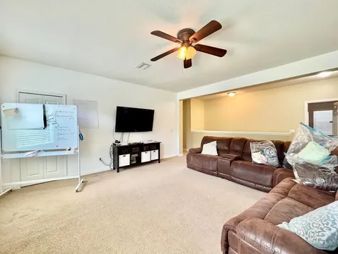 5105 Oakline View Drive Lithia FL 33547