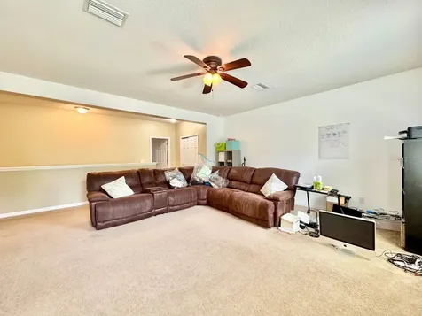 5105 Oakline View Drive Lithia FL 33547