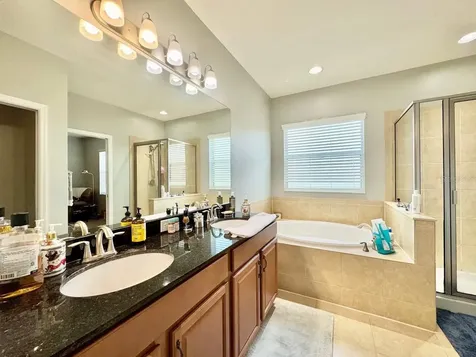 5105 Oakline View Drive Lithia FL 33547