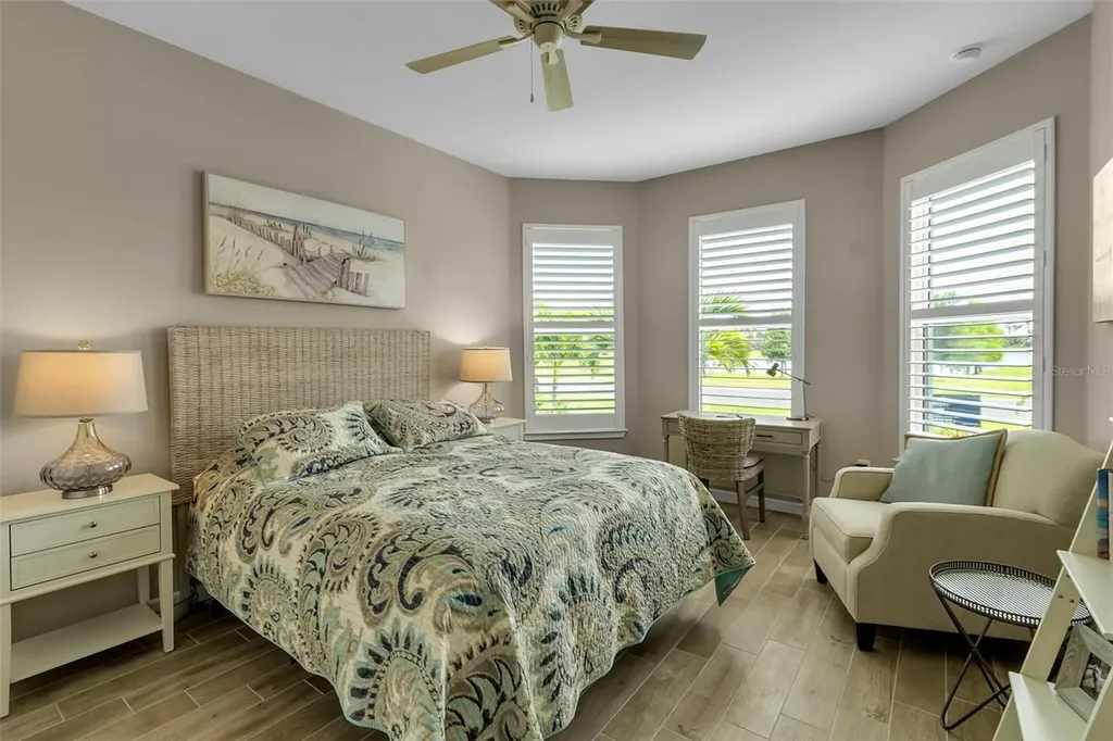 8945 Coastal Key Way Parrish FL 34219