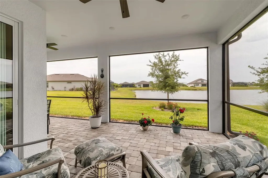 8945 Coastal Key Way Parrish FL 34219