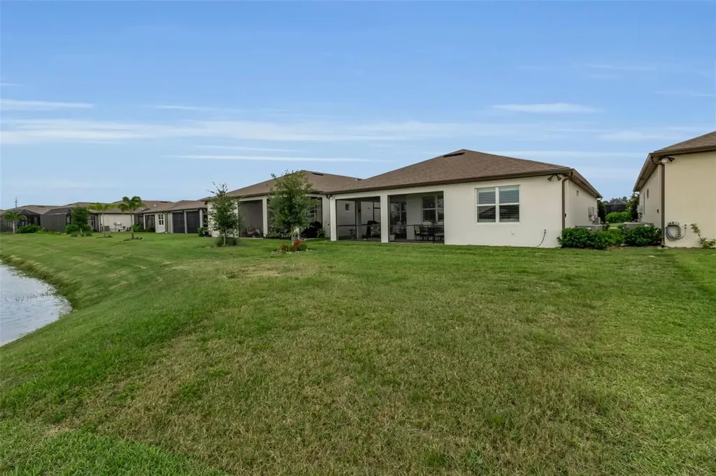 8945 Coastal Key Way Parrish FL 34219