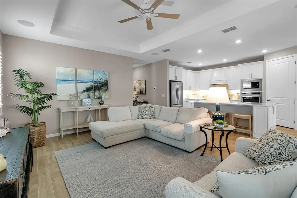 8945 Coastal Key Way Parrish FL 34219