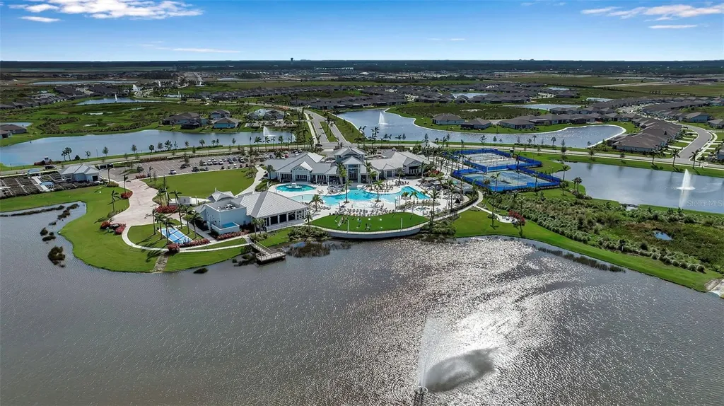 8945 Coastal Key Way Parrish FL 34219