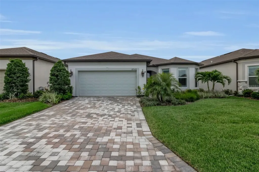 8945 Coastal Key Way Parrish FL 34219