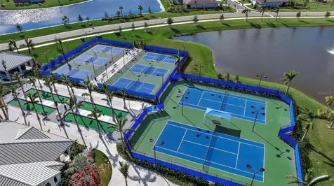 8945 Coastal Key Way Parrish FL 34219