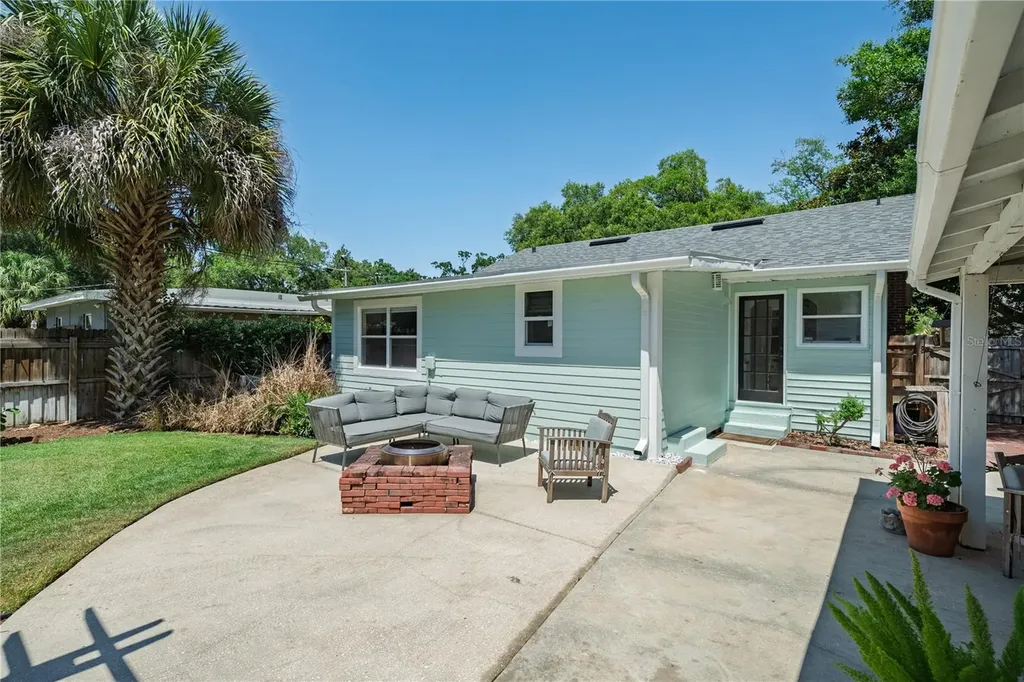 2504 Harrison Avenue Orlando FL 32804