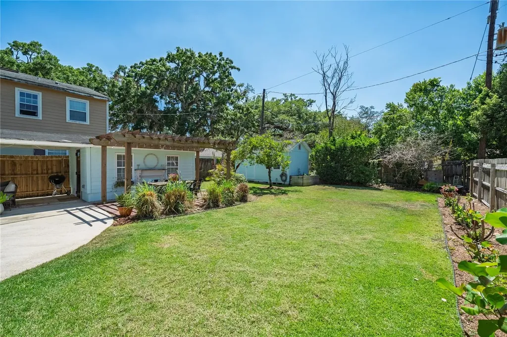 2504 Harrison Avenue Orlando FL 32804
