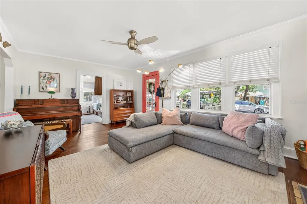 2504 Harrison Avenue Orlando FL 32804