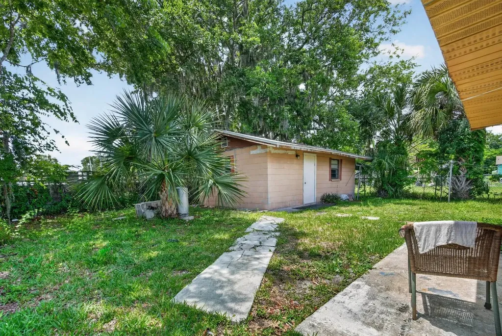610 Holmes Avenue Daytona Beach FL 32114